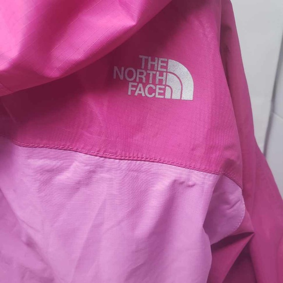 North Face Hooded Windbreaker - Picture 5 of 6